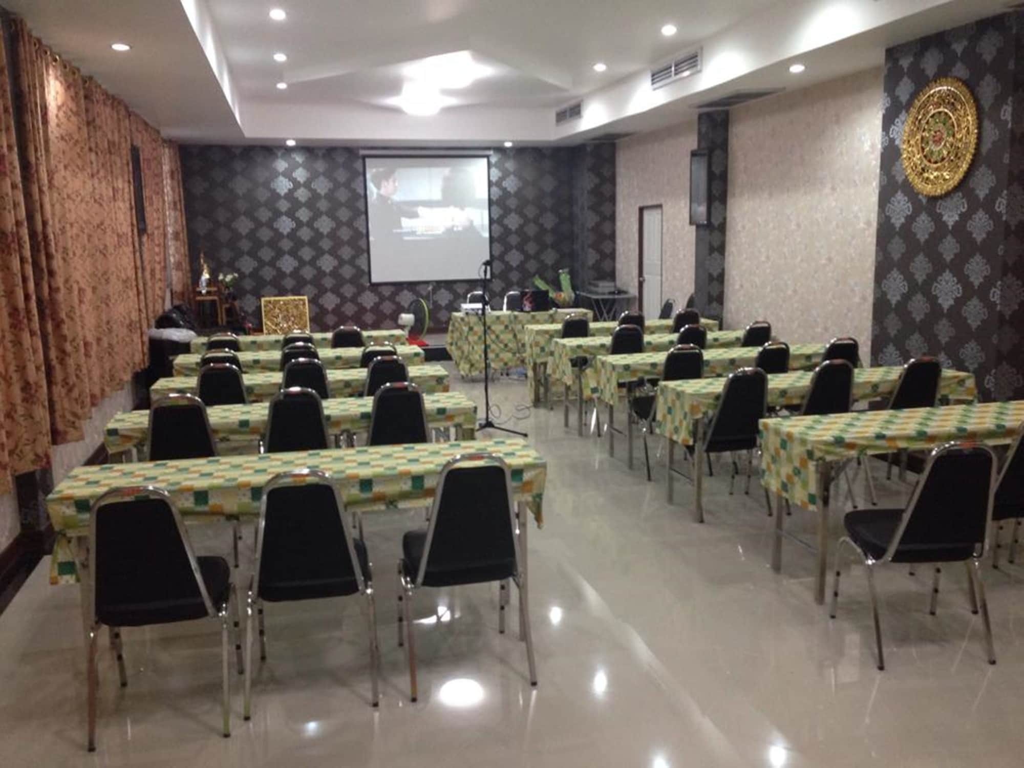 Karnmanee Place Hotel Udon Thani Exteriér fotografie